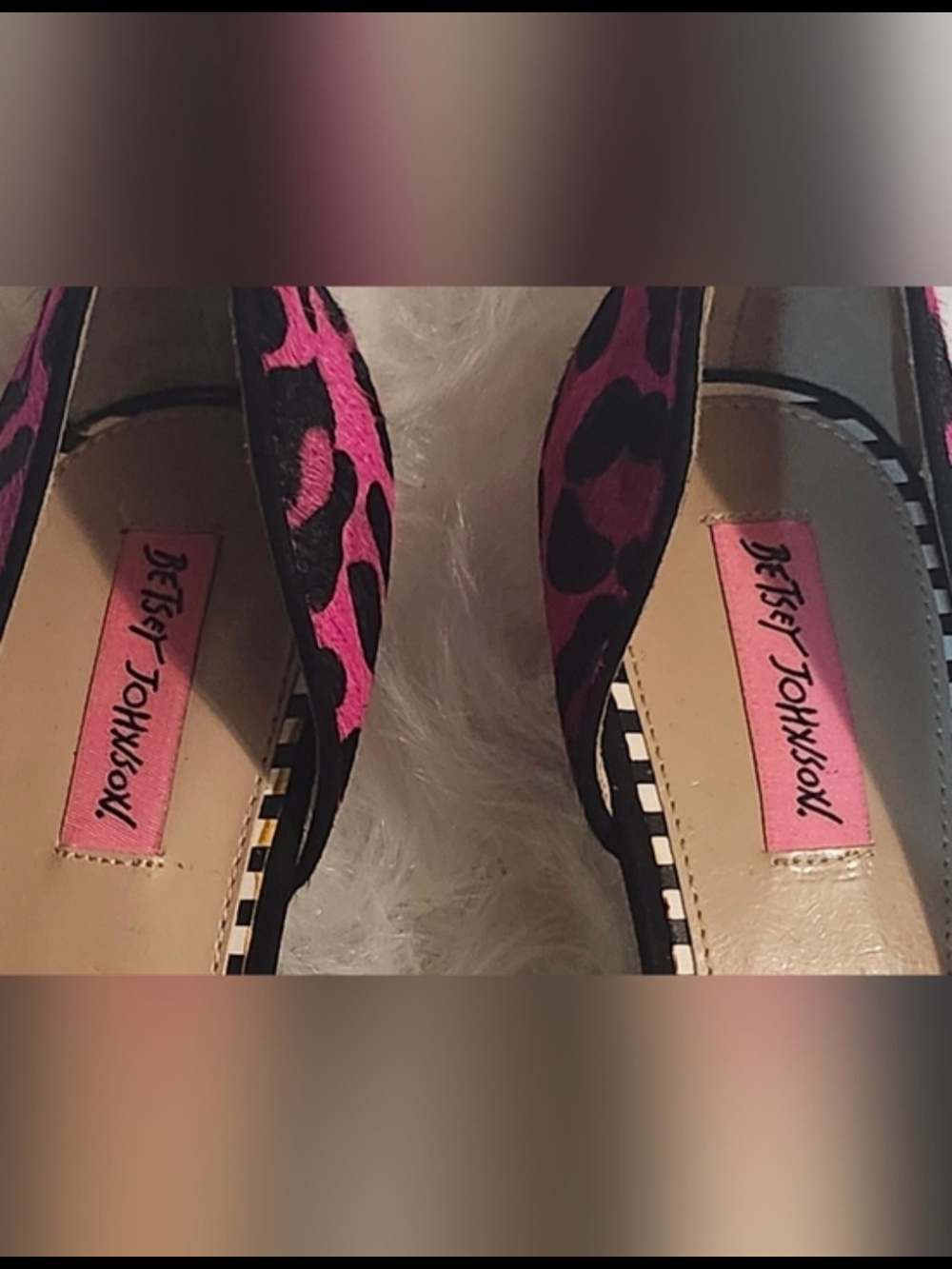 Betsey Johnson Fuchsiasia Pink  Leopard Calf Hair Pointed Pumps - Picture 3 of 4